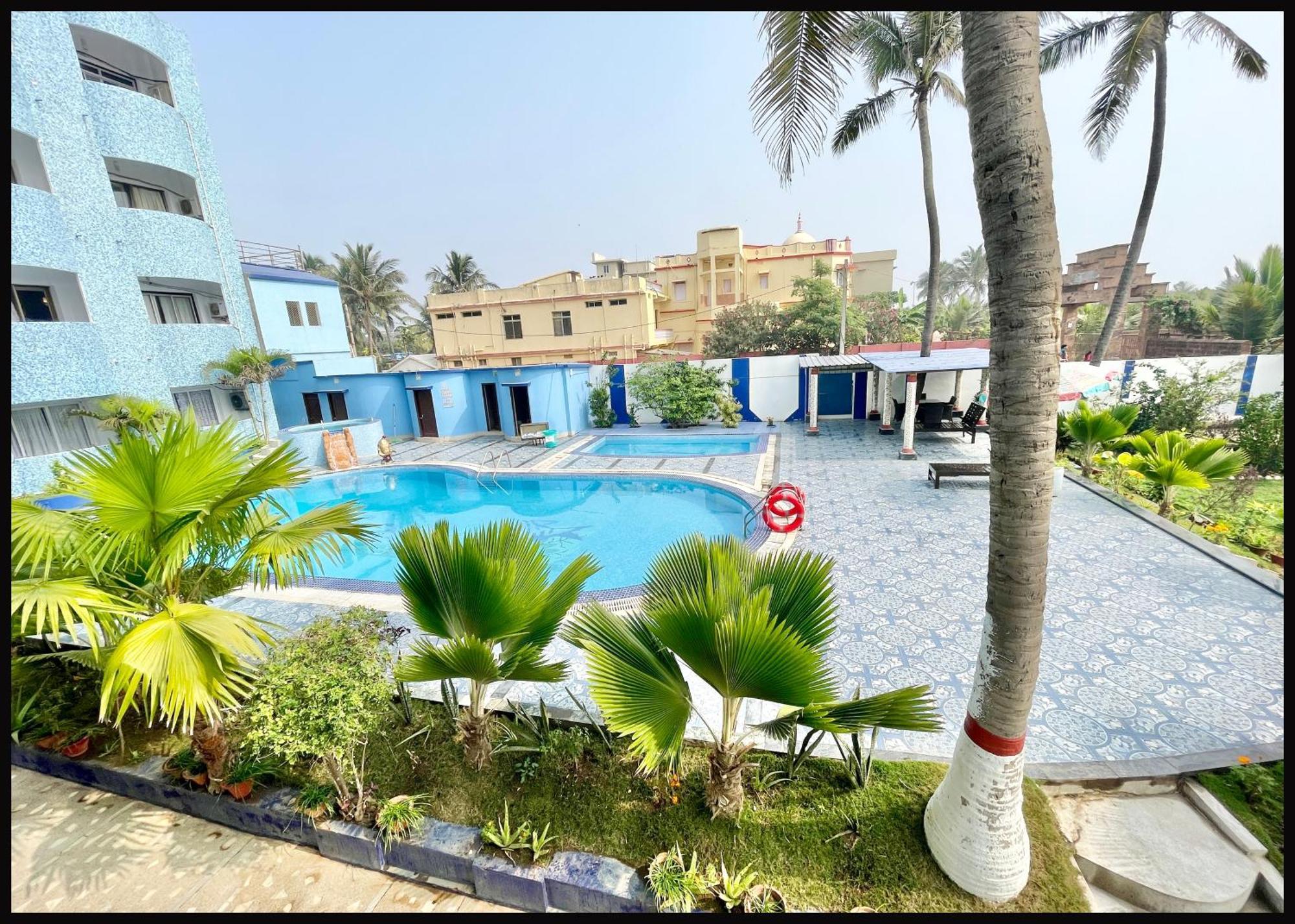Swimming Pool, Garden And Private Sea Vi, Puri, Fully Air Conditioned And Breakfast, Wifi & Restaurant And Parking - In Puri