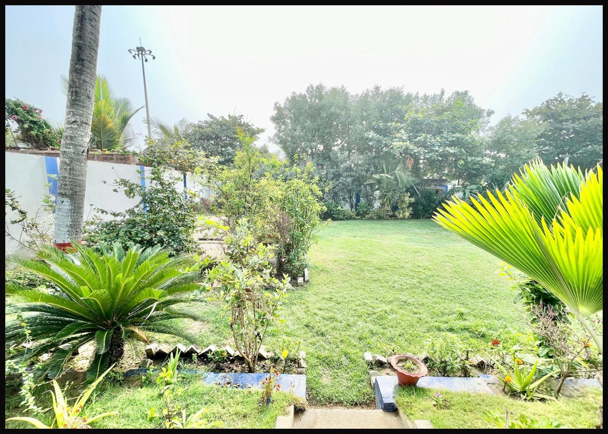 Hotel Swimming Pool, Garden And Private Sea Vi, Puri, Fully Air Conditioned And Breakfast, Wifi & Restaurant And Parking - In