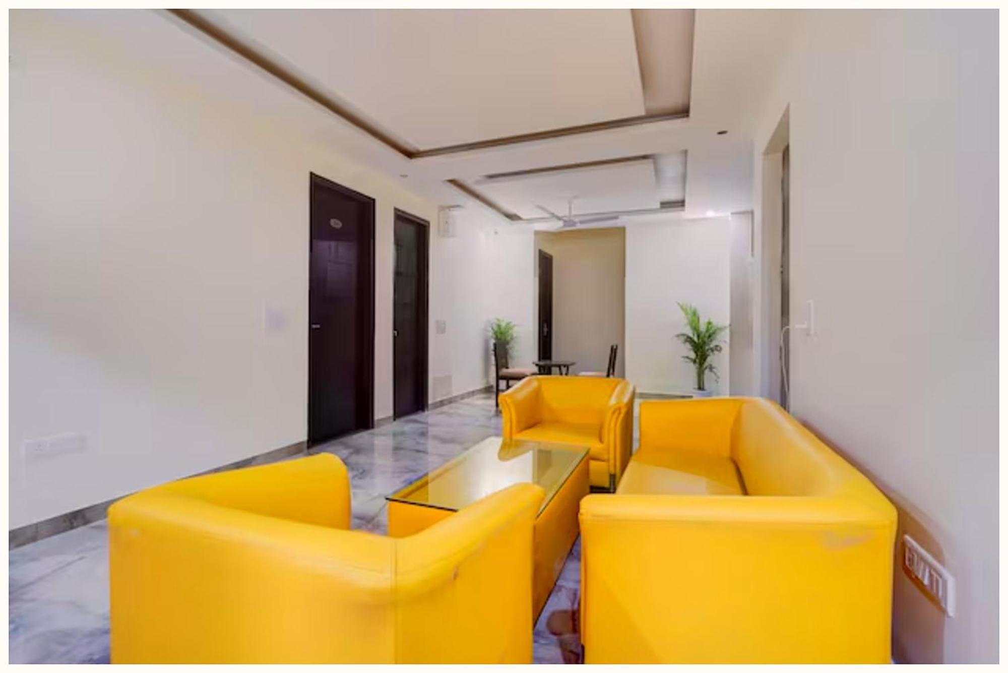 Swimming Pool, Garden And Private Sea Vi, Puri, Fully Air Conditioned And Breakfast, Wifi & Restaurant And Parking - In Hotel